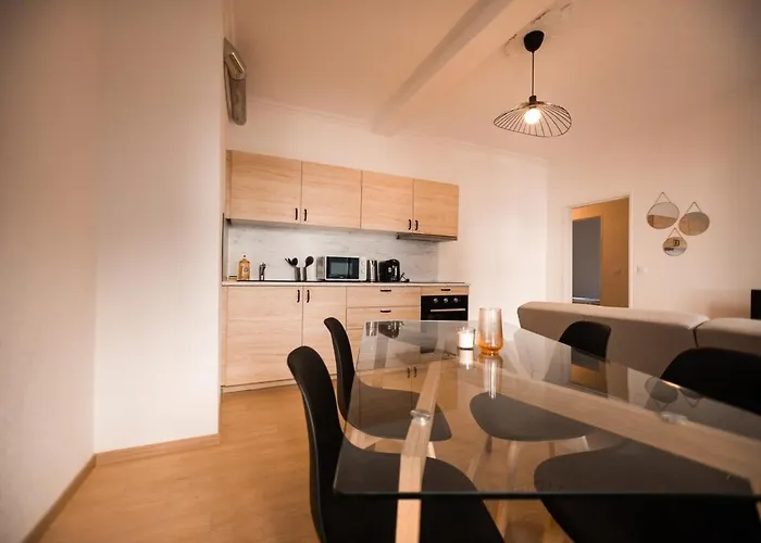 Port 10 6 Pers Proche Gare Apartamento
